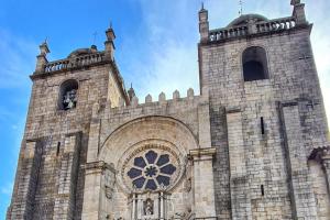 GUIADO>>SANTIAGO DE COMPOSTELA CENTRAL PORTUGUES>>5 NOITES