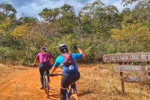 GUIADO >> TRAVESSIA DAS AGUAS VERTENTES >> SERRA DO ESPINHAÇO >> 4 NOITES