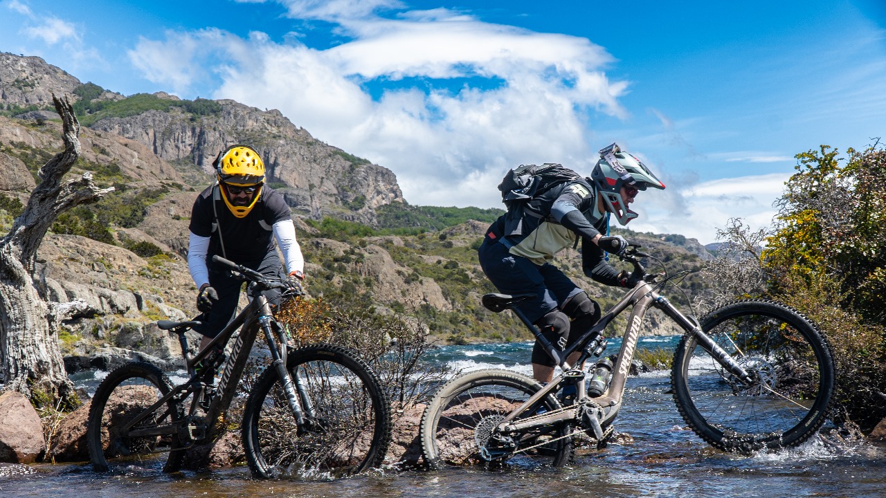 GUIADO >> PEDAL DA PATAGONIA >> E-MTB TOUR >> REVEILLON 2025