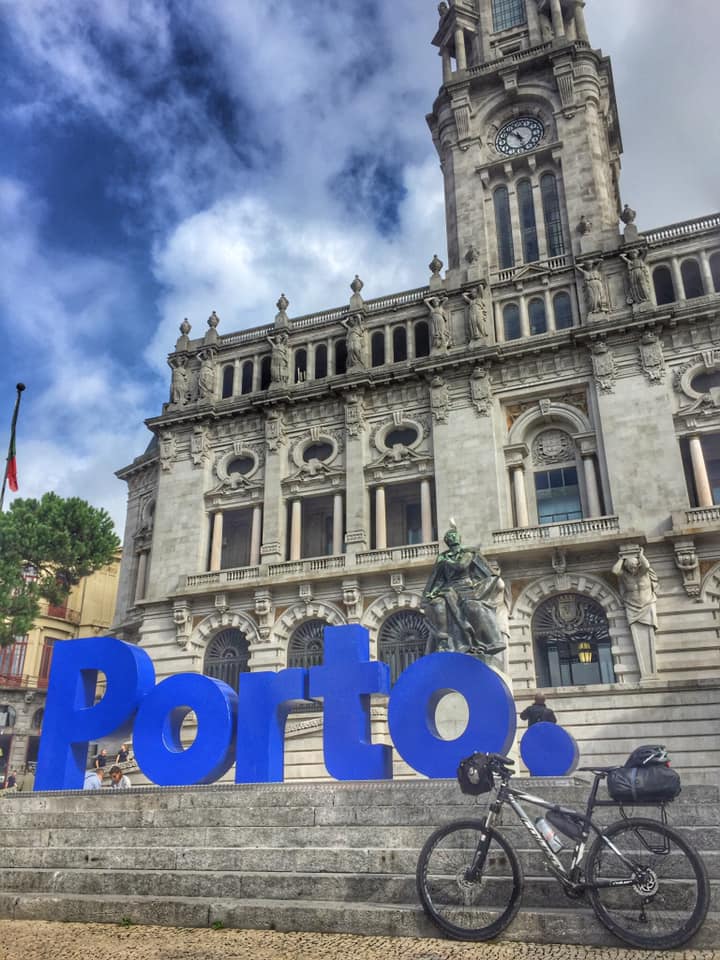 GUIADO>>SANTIAGO DE COMPOSTELA  PORTUGUES DA COSTA>>5 NOITES