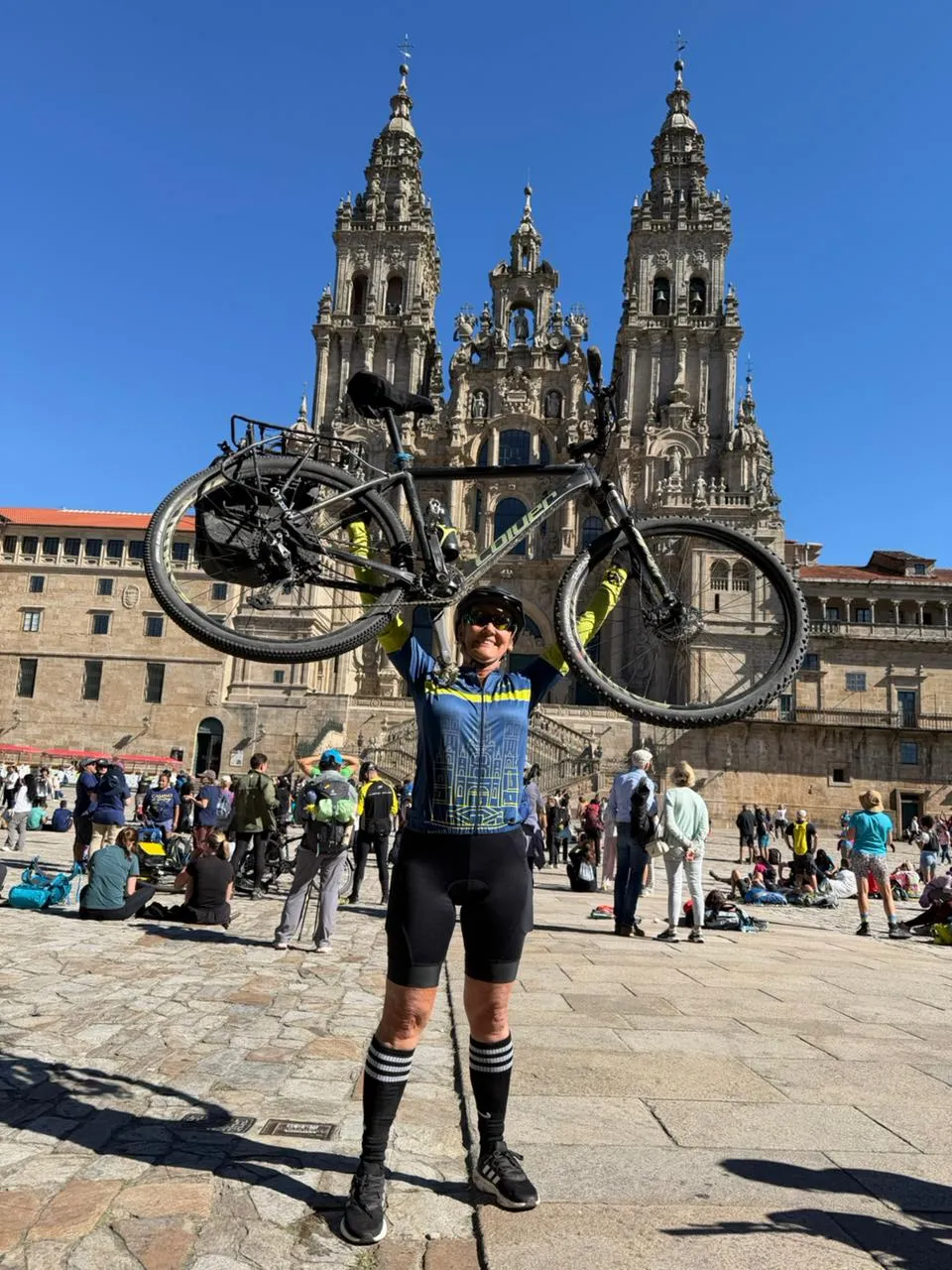 GUIADO>>SANTIAGO DE COMPOSTELA CENTRAL PORTUGUES>>7 NOITES