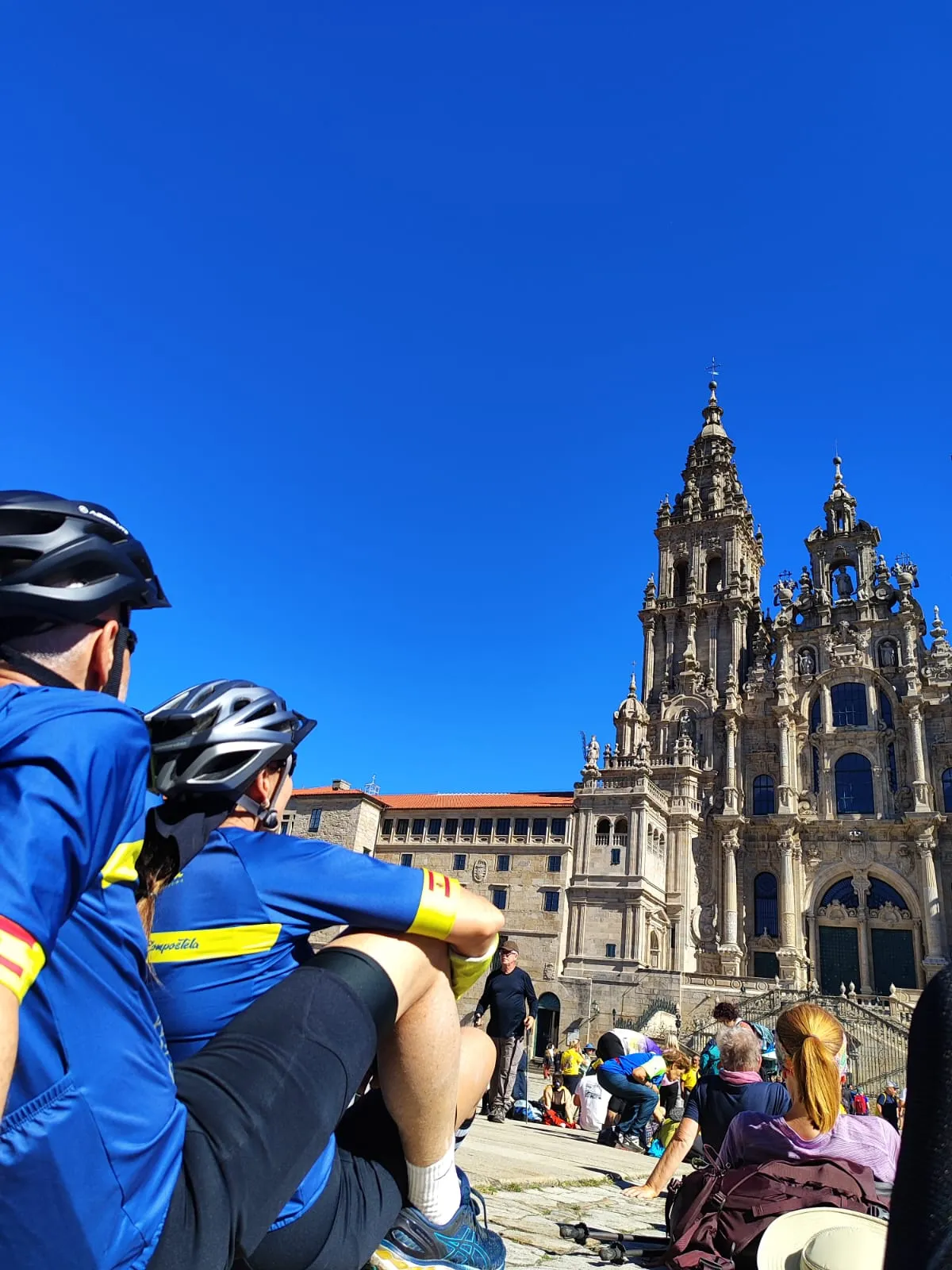 GUIADO>>SANTIAGO DE COMPOSTELA CENTRAL PORTUGUES>>7 NOITES