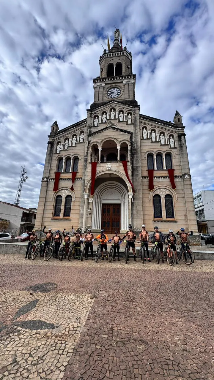 GUIADO >> MOUNTAIN BIKE TOUR >>CAMINHO DA FÉ